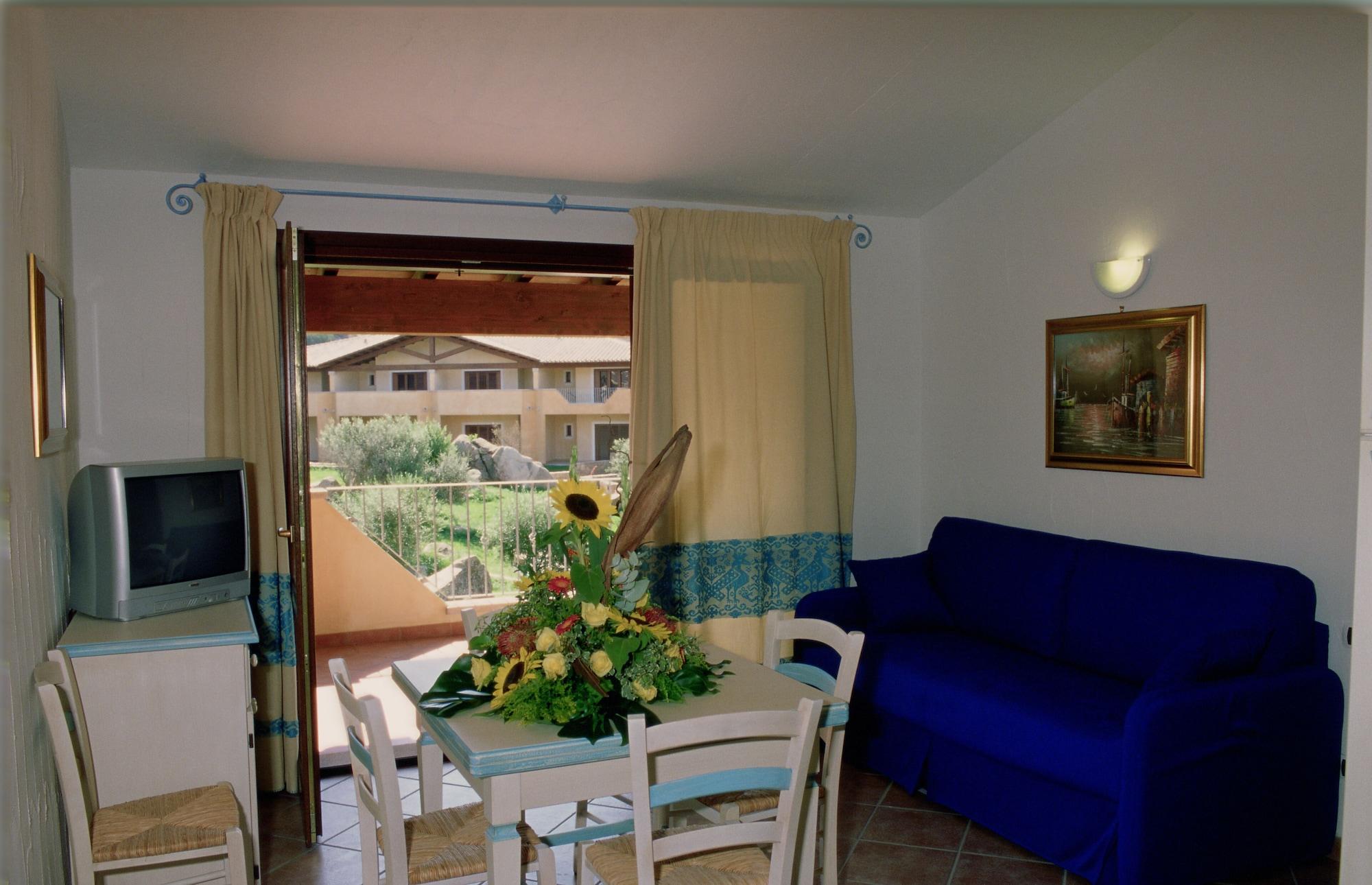 Le Corti Di Marinella Aparthotel มาริเนลลา ภายนอก รูปภาพ