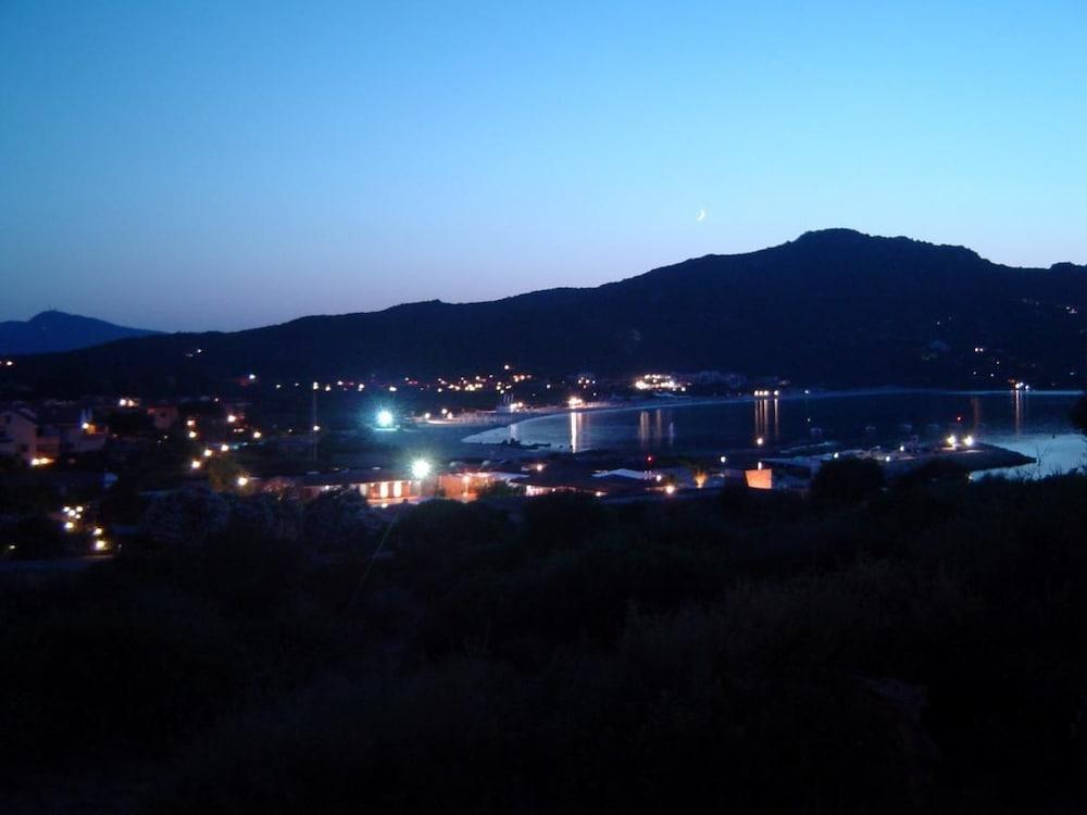 Le Corti Di Marinella Aparthotel มาริเนลลา ภายนอก รูปภาพ