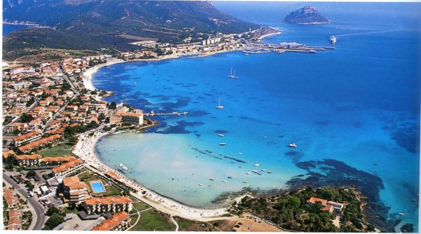 Le Corti Di Marinella Aparthotel มาริเนลลา ภายนอก รูปภาพ